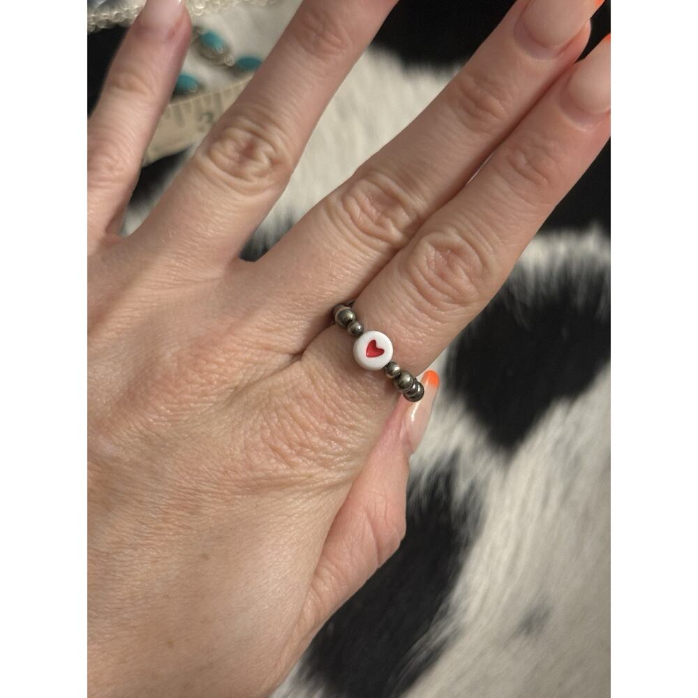 Native American Sterling Silver 3 & 4mm Navajo Pearl Red Heart Stretch Ring